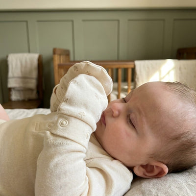 Caico Cotton lifestyle — Baby Mittens Alabaster